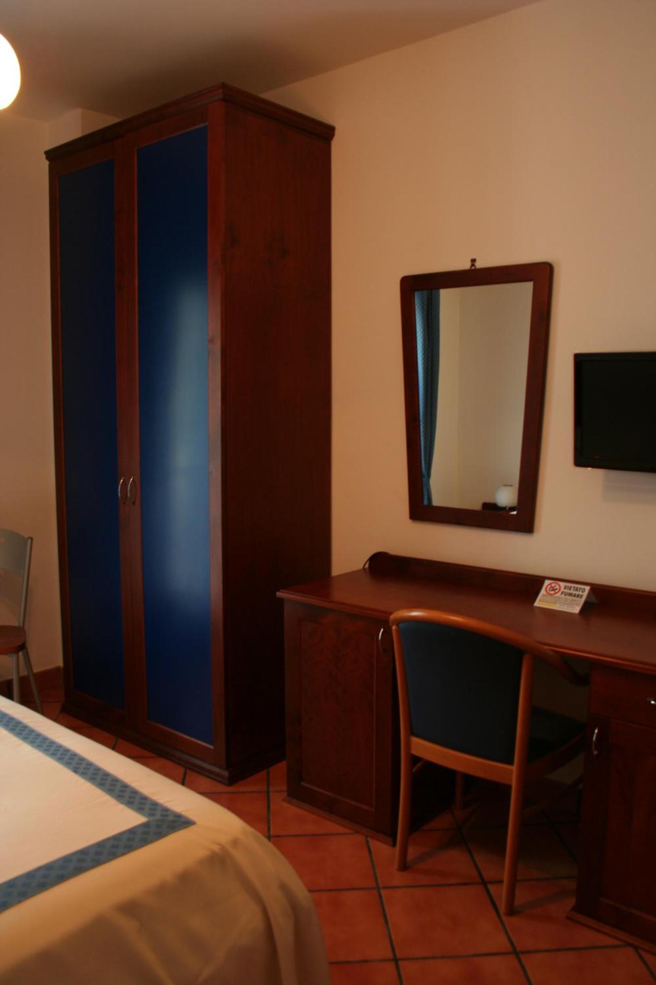 Hotel Locanda Dei Trecento 사프리 외부 사진